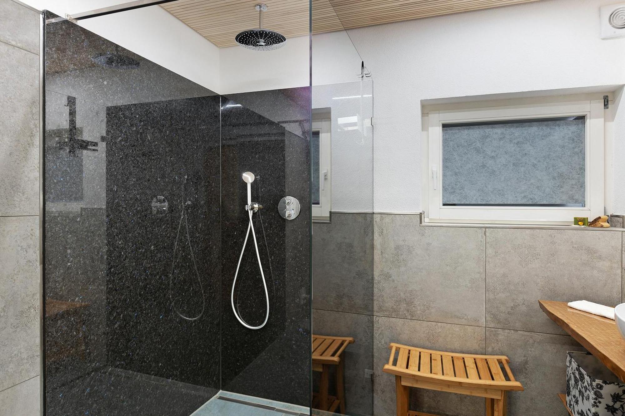 Apartamento Zum Haselbach Weilheim Exterior foto