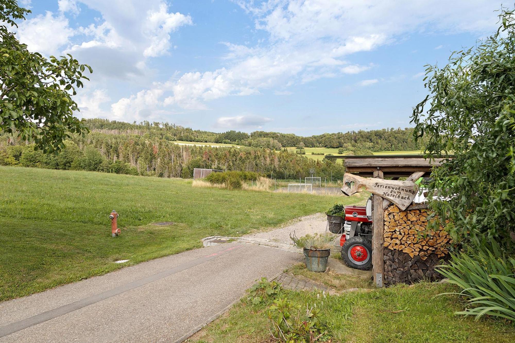 Apartamento Zum Haselbach Weilheim Exterior foto